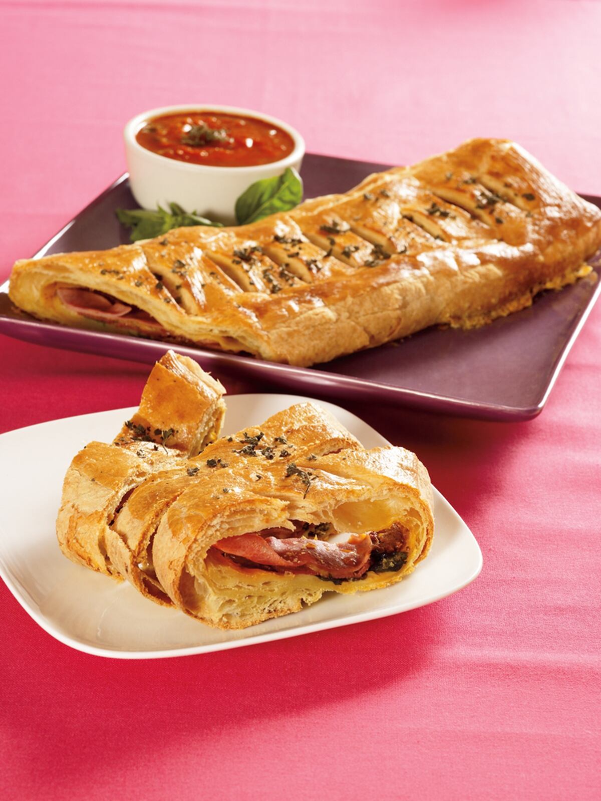 Arrollado con salami, jamón y queso La Nación