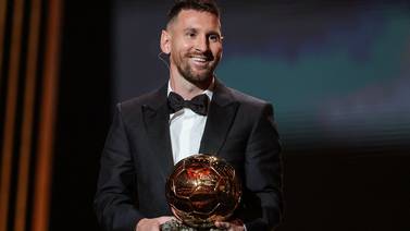 Lionel Messi gana su octavo Balón de Oro entre incredulidad y admiración