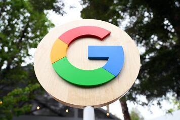 El logotipo de Google se ve durante la conferencia anual de desarrolladores de Google I/O en el Anfiteatro Shoreline en Mountain View, California. (El Comercio)