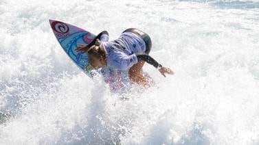 Costa Rica se aferra al protagonismo en el Mundial Junior de Surf