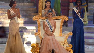  Megan Young, de Filipinas, ganó el certamen Miss Mundo en Indonesia