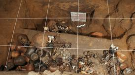 Arqueólogos encuentran cámaras en túnel de ruinas de Teotihuacán