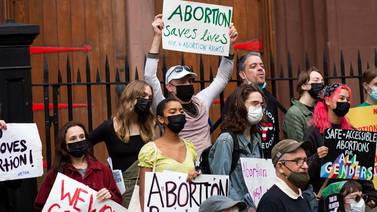 Senado de Florida aprueba prohibir el aborto después de 15 semanas de embarazo