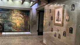 Basílica de Cartago expone lienzo de la Virgen de Los Ángeles bendecido por papa Francisco
