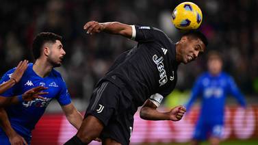 Juventus deja escapar la victoria y pone en peligro su liderato en la Serie A