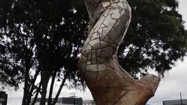 Monumento al Bicentenario en Cartago evidencia deterioro un mes después de inaugurado