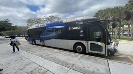 ¿Cómo viajar en autobuses públicos en Fort Lauderdale?