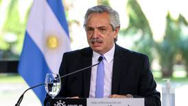 Alberto Fernández dice que Argentina se enfrenta a ‘dos modelos de país’ en elecciones legislativas