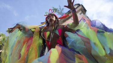 Rio de Janeiro ‘renace’ con la vuelta de su carnaval callejero