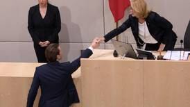 Cae el canciller de Austria luego de perder una moción de censura 
