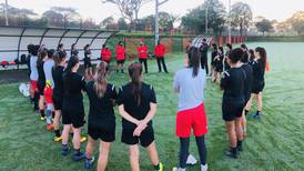 Alajuelense mete el bisturí para reestructurar su proyecto de fútbol femenino