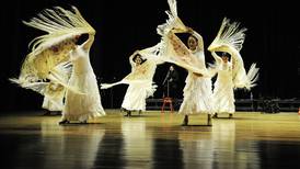 La bailaora Paulina Peralta celebra con flamenco 56 años de enseñanza