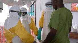  5.000 médicos y enfermeras requiere África para enfrentar el ébola 