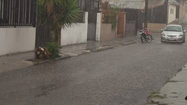 Fuertes aguaceros en San José, Heredia y Alajuela seguirán al asentarse la estación lluviosa
