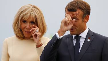 Presidente de Francia lamenta comentarios ‘extraordinariamente irrespetuosos’ de Jair Bolsonaro sobre su esposa