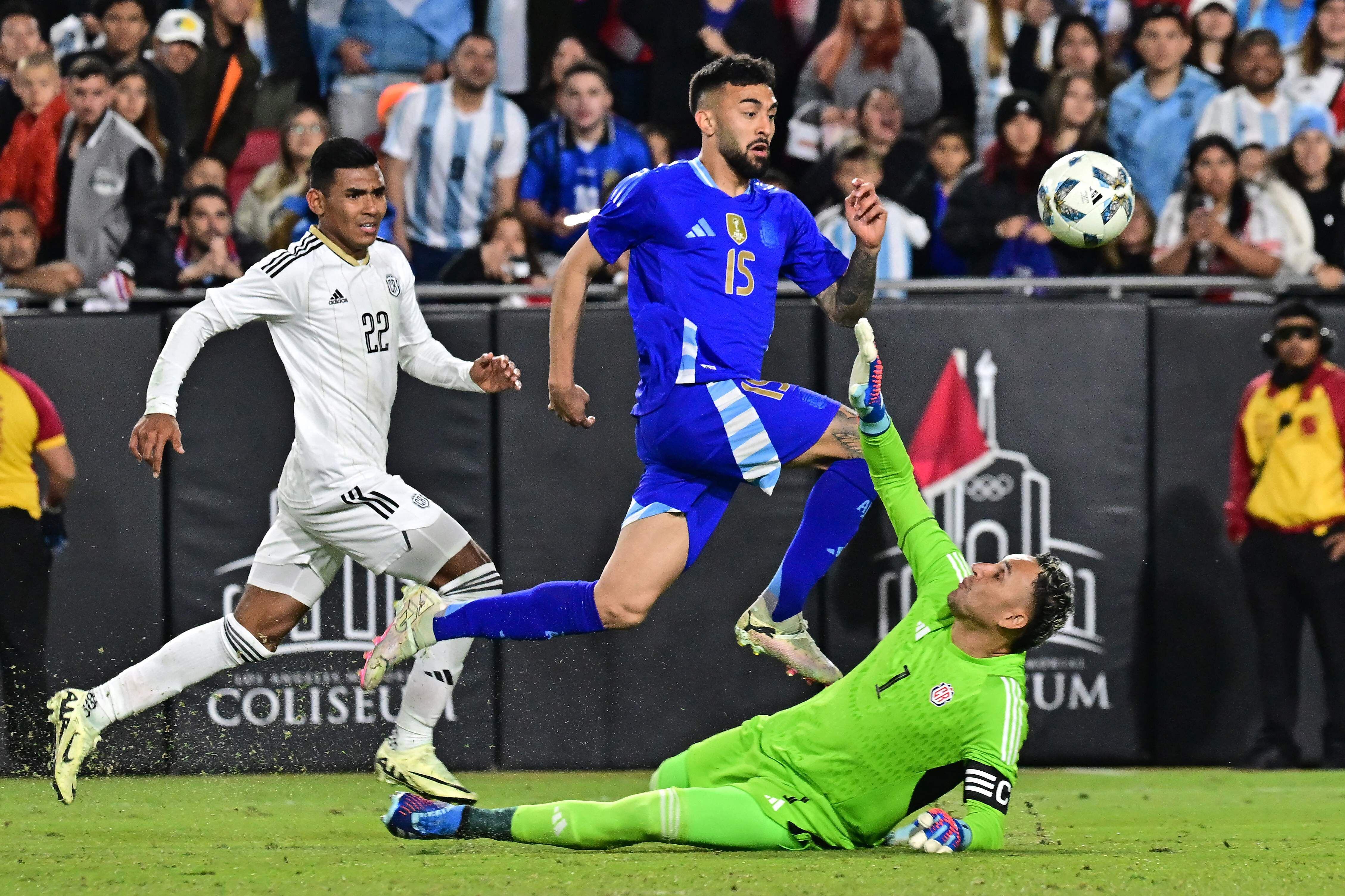Keylor Navas terminó con ocho tapadas, en la derrota de la Selección de Costa Rica 3 a 1 ante Argentina. 