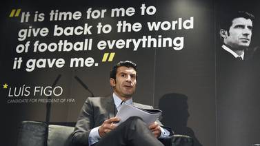 Luis Figo decide retirar su candidatura a la presidencia de la FIFA