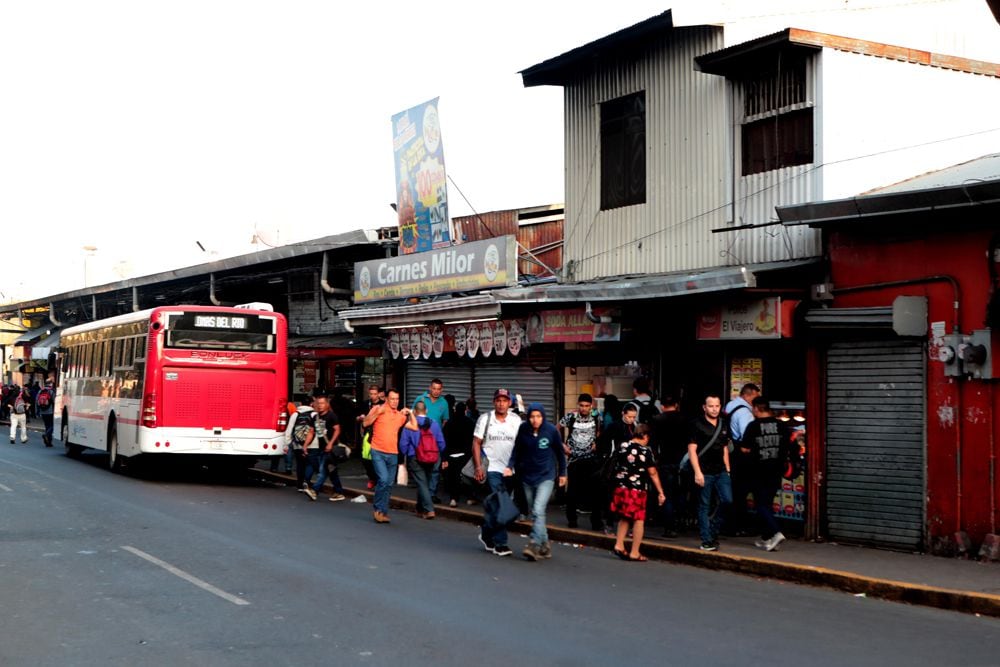 reembolso en físico estacion de buses la coca cola Terraplén escucho