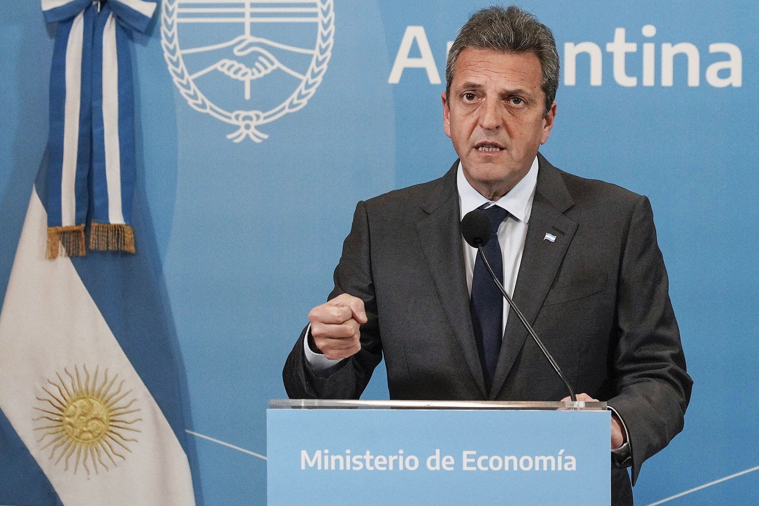 El ministro de Economía y candidato presidencial peronista, Sergio Massa anunció que Argentina sí cumplirá con el desembolso que debe hacer al FMI este lunes 31 de julio como parte de su acuerdo. Fotografía: