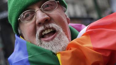 Fallece el creador de la bandera del arcoíris, Gilbert Baker