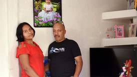 CCSS ‘borra’ deuda de taxista después de morir su hija enferma