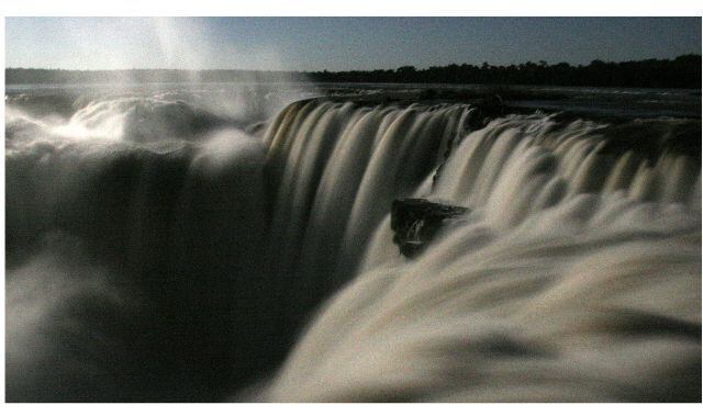 Las cataratas de Iguazú son uno de los atractivos turísticos de Argentina y Brasil.

