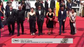 Delegación de Costa Rica desfila en Cannes a un día del estreno de ‘Domingo y la Niebla’