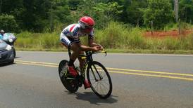 Román Villalobos fue el mejor en la contrarreloj y Gabriel Marín sigue de líder en Vuelta a San Carlos