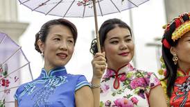 Chinos festejan su día con comilona de cantonés