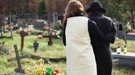 ‘Mi primera Navidad sin ti’ : Terapia de la CCCS para quienes perdieron un ser querido