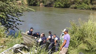 Autoridades buscan a un hombre que desapareció en el río Bebedero 