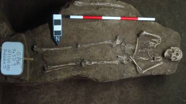Excavaciones en templo Nicoya develan restos de 154 personas sepultadas hace dos siglos