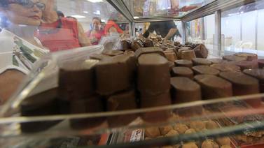 Feria del Chocolate convocó a decenas de personas en el Estadio Nacional