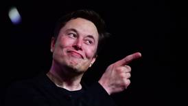 Elon Musk anuncia abono mensual de $8 para certificar cuentas de Twitter