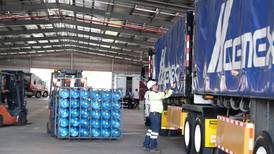 Fifco y Cemex aprenden a compartir flota de camiones para reducir emisión de gases