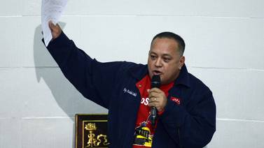 Líder chavista Diosdado Cabello propone adelantar elecciones parlamentarias