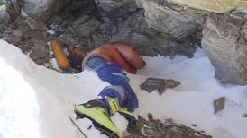 El Everest está lleno de cadáveres: unos 200 continúan allí