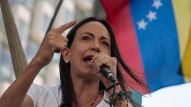 Chavismo pone en vilo acuerdo con la oposición sobre elecciones en Venezuela