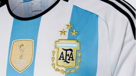 Nueva camiseta de la Selección de Argentina se agotó en dos horas