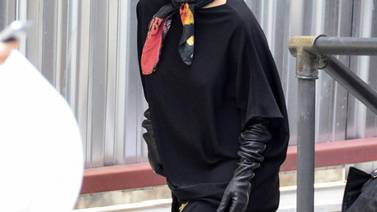 Lady Gaga caminó por las calles de Estambul al mejor estilo de la moda musulmana