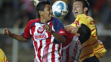 Morelia bate 4-2 a Chivas con goles de Rey y Pereyra en cuartos