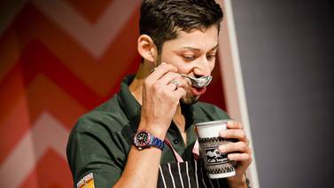 Joven costarricense se corona bicampeón mundial de catadores de café