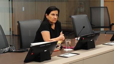 Marta Esquivel: Junta Directiva de CCSS acuerda ajustarle salario y recuperar montos pagados de más