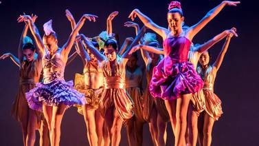 El ballet contemporáneo ‘Bachfrica’ regresa al Teatro Nacional
