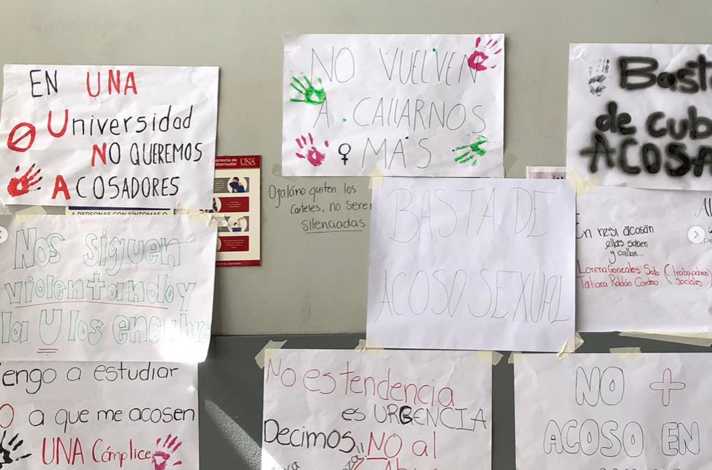 Estos fueron parte de los mensajes dejados en la Facultad de Ciencias Sociales de la UNA por los estudiantes durante una manifestación este7 de setiembre. Fotografía: Cortesía.