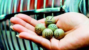 Peso de bolitas no influye en el número ganador de la lotería