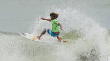 Carlos 'Cali' Muñoz se lesiona y es duda para el Mundial de Surf