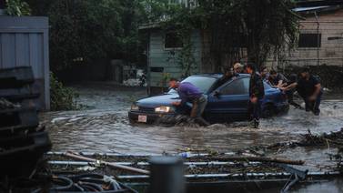 Emergencias por lluvias dejan dos muertos y casas dañadas