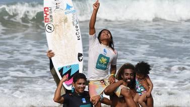 Jair Pérez busca consolidar su puesto en la Selección de surf