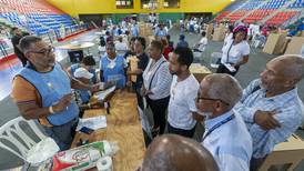Cierre de urnas en República Dominicana marcado por denuncias de compra de votos 